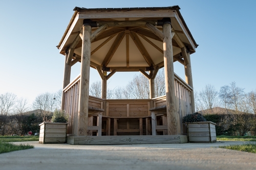 Assessing the Gazebo for Removal