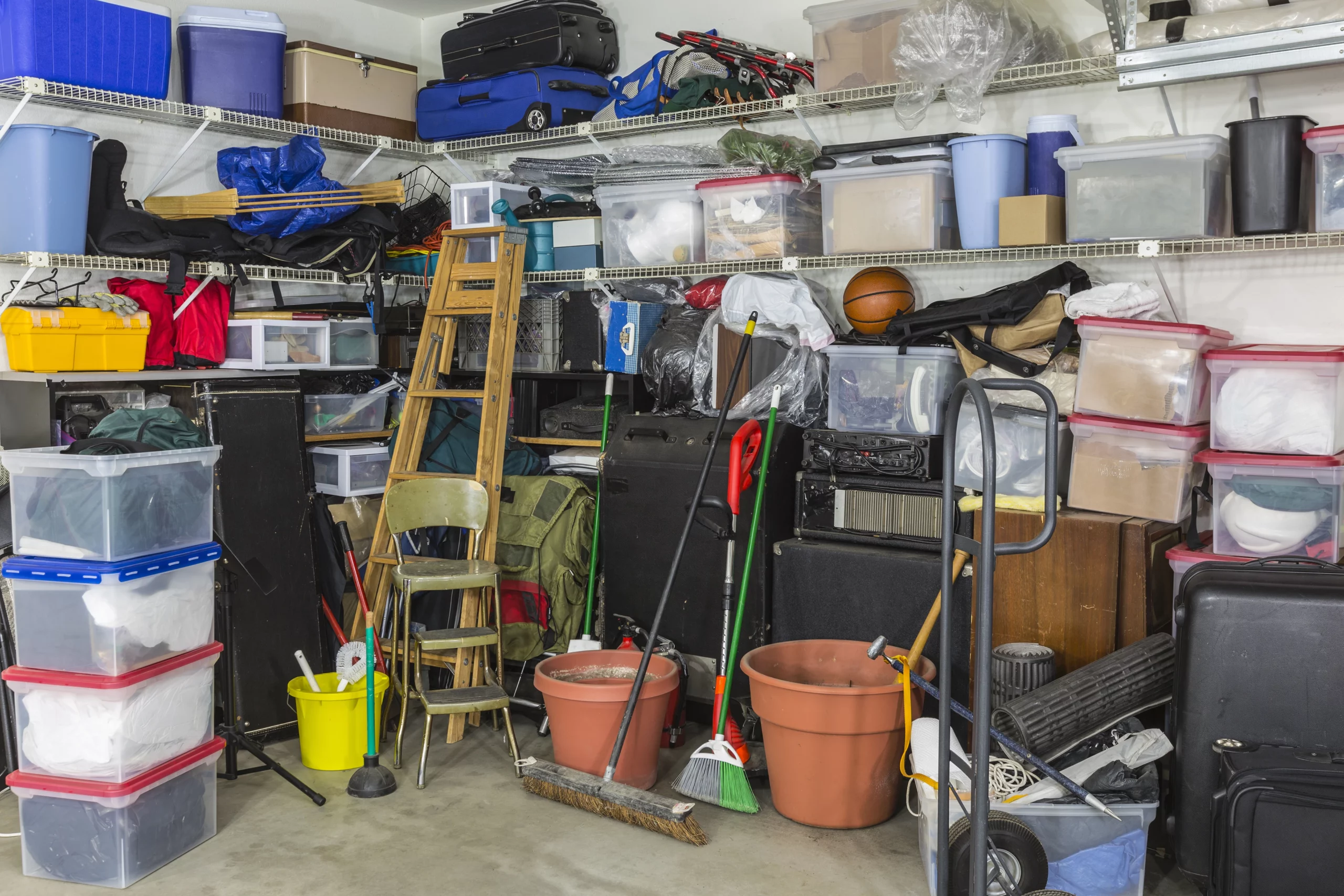 Garage Cleanout Strategies: Efficient Decluttering and Organization Tips