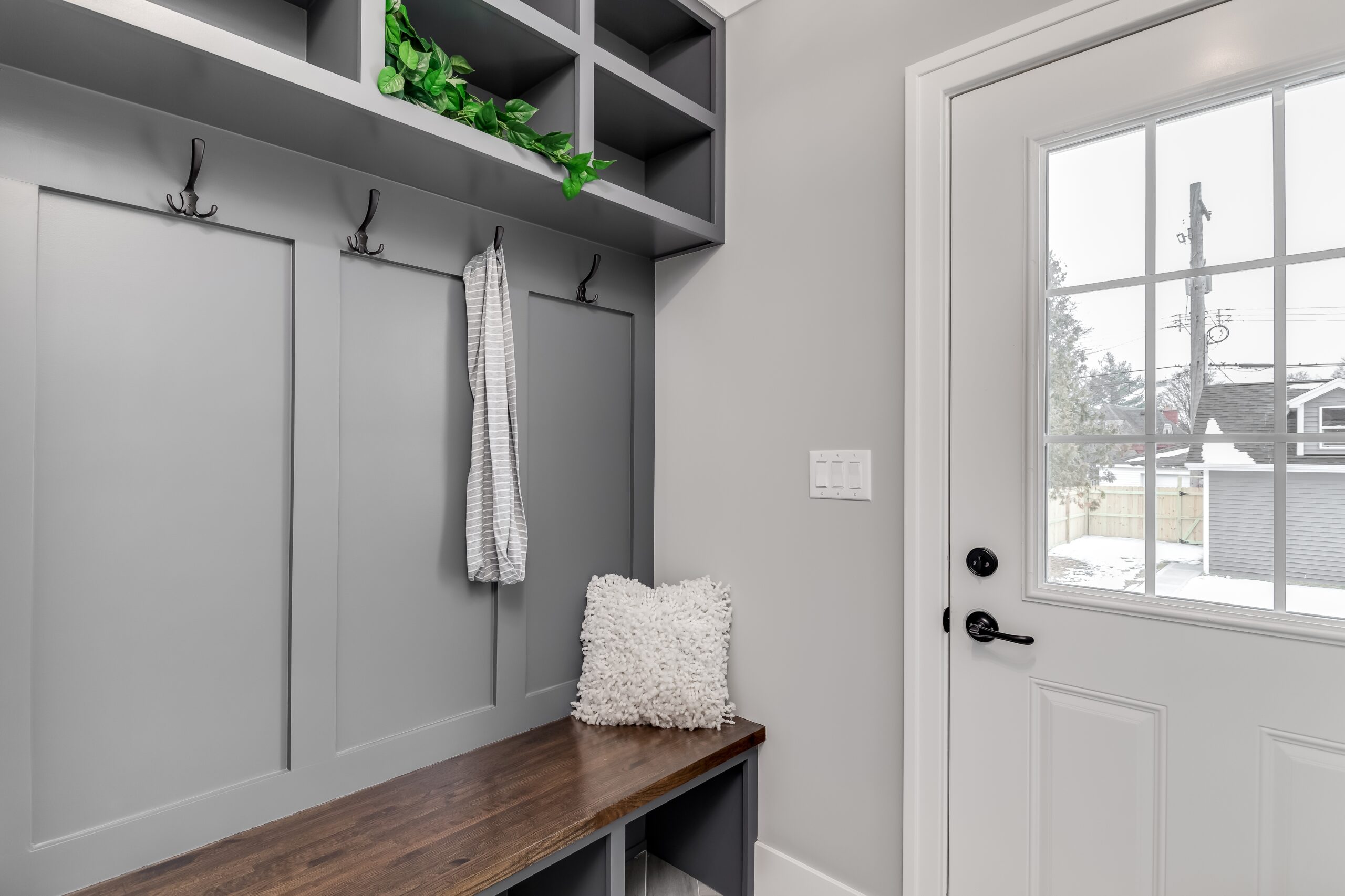 Mudroom Ideas: Maximizing Functionality and Style in Your Entryway