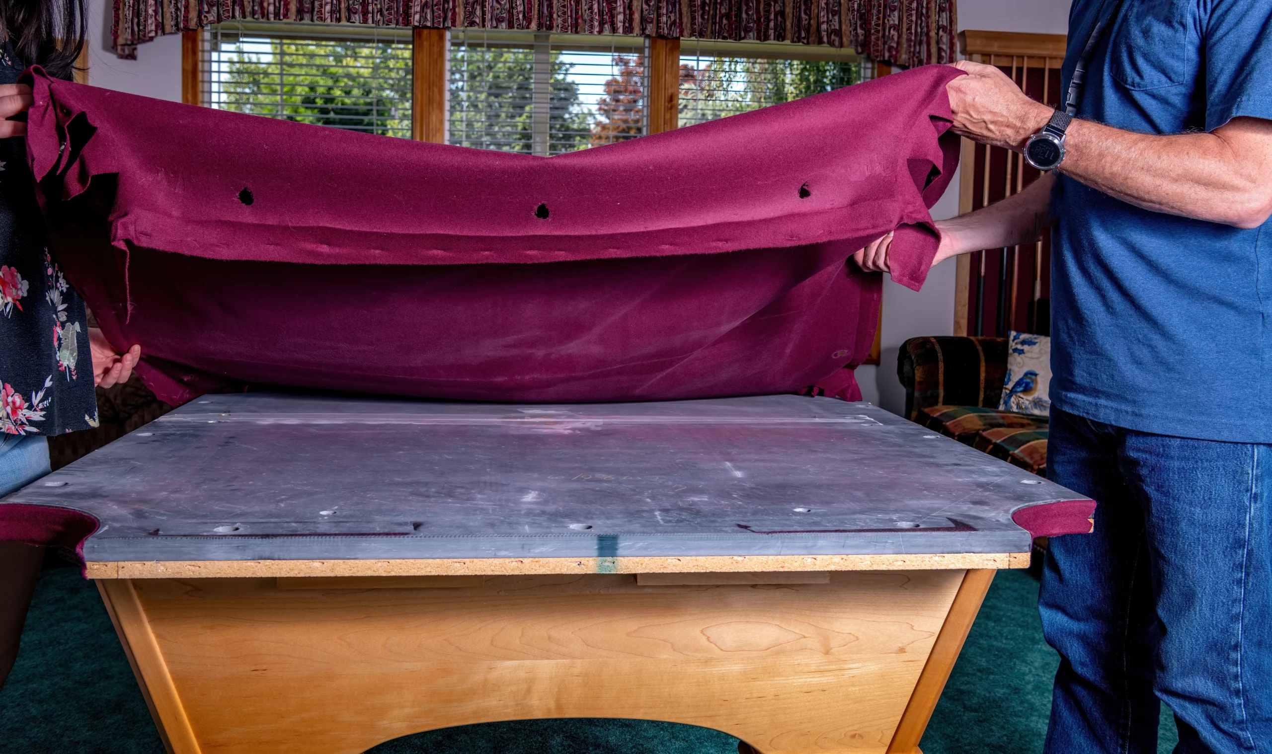 Pool Table Removal: The Ultimate Guide to Safe and Efficient Disassembly and Transport
