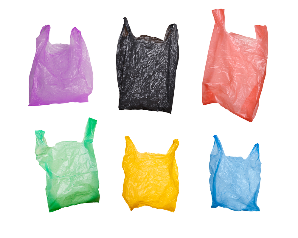 Pros and Cons of Plastic Bags: Environmental Impacts and Practical Uses