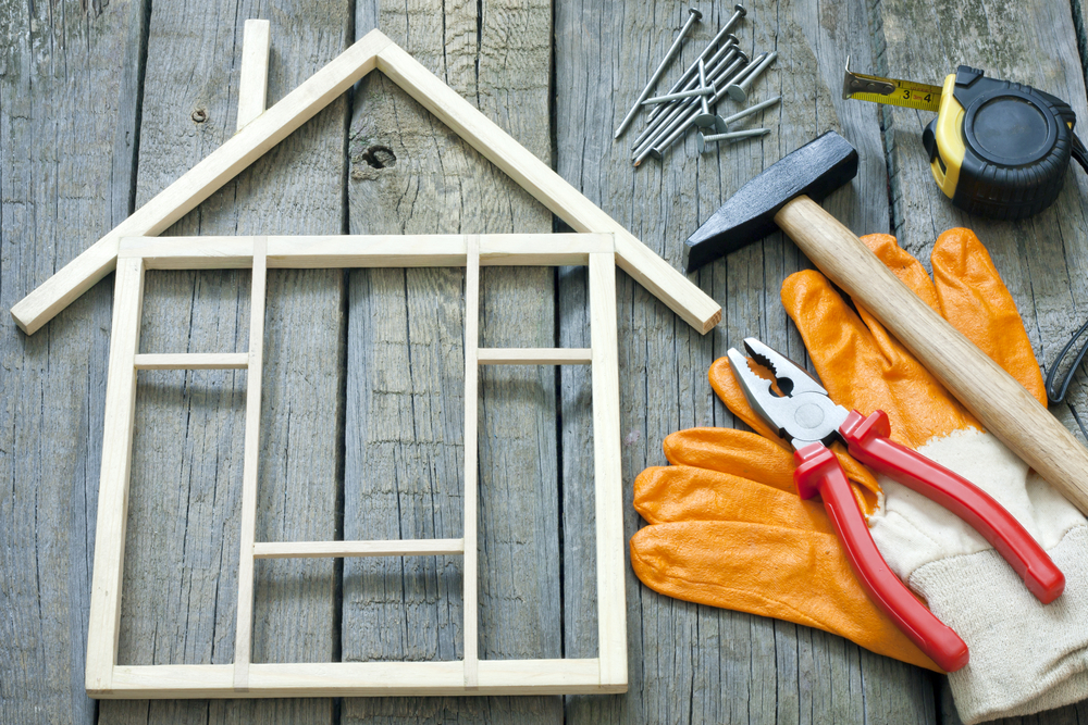 Summer Home Improvement Projects: Enhancing Your Space for the Sunny Season
