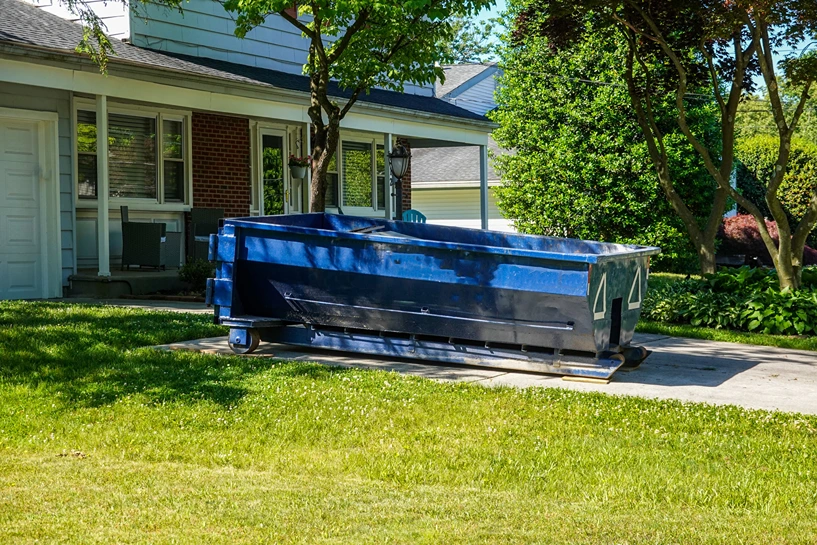 How to Use Your 15-Yard Dumpster Rental in Jacksonville