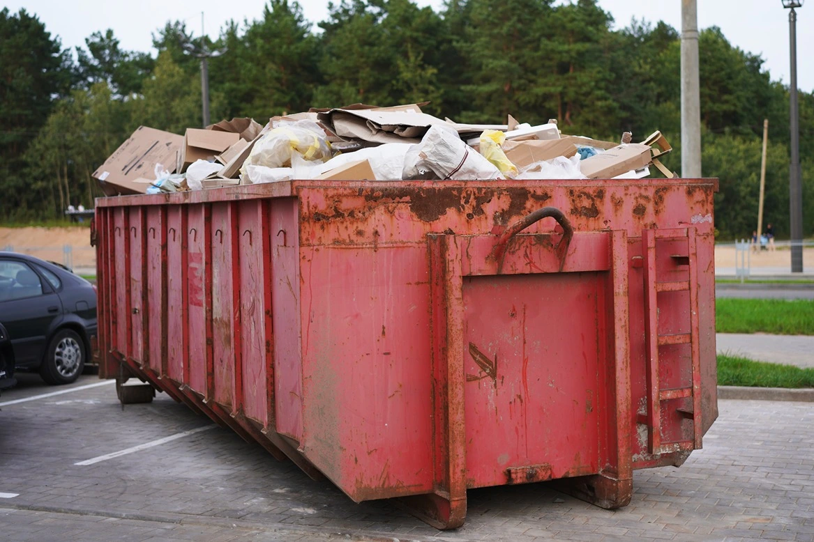 St. Louis Roll Off Rentals: Do I Need a Small Dumpster or a Large Dumpster? 